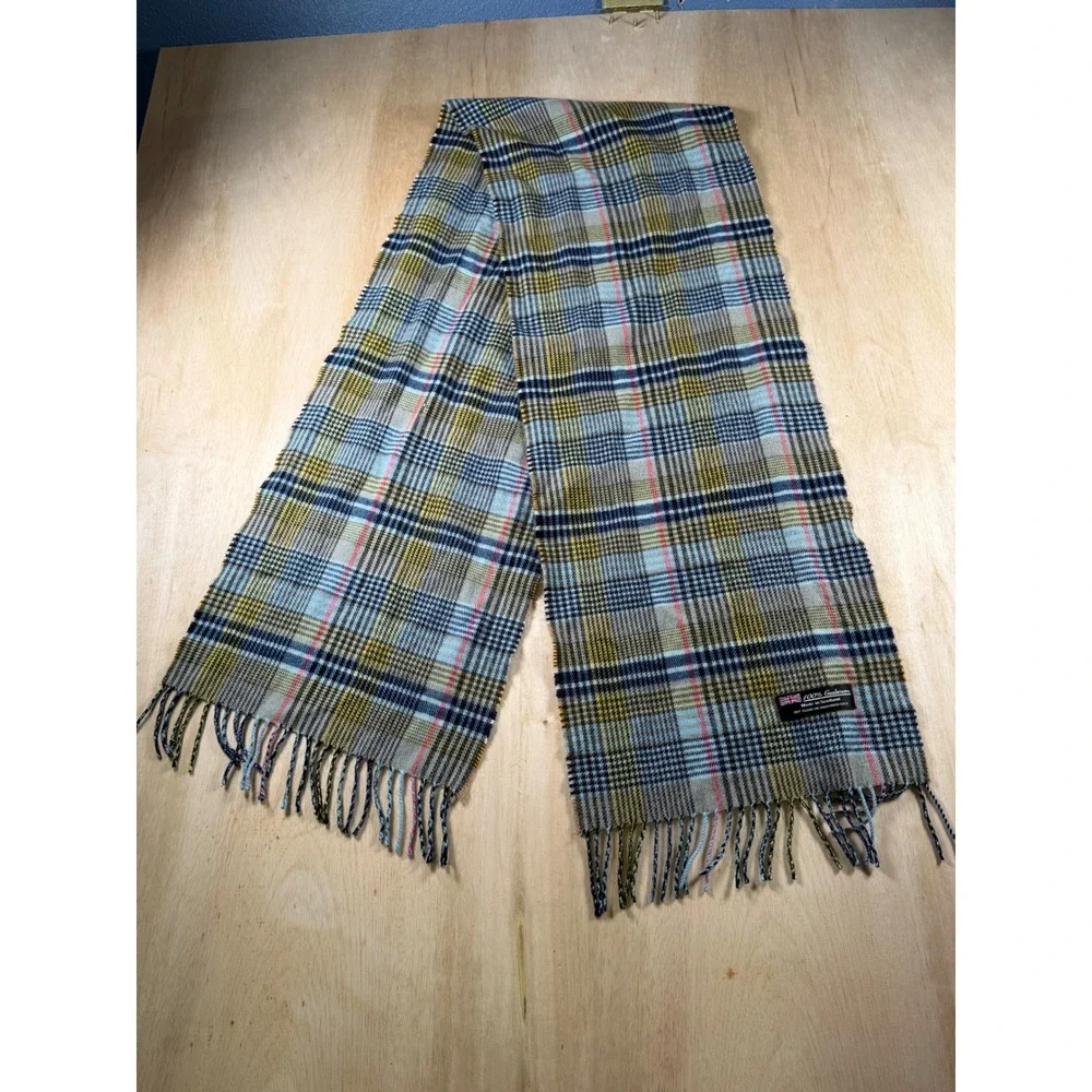 100% Cashmere Scarf Made in Scotland vintage Glen Plaid (Prince of Wales Check)